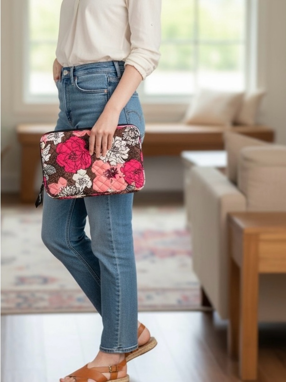 Vera Bradley Mocha Rouge pattern Quilted tablet case - Picture 2 of 10